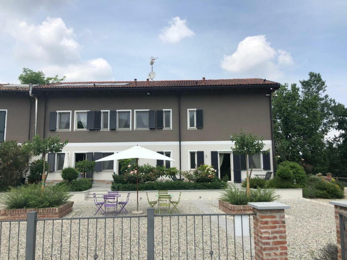 Hotel Cascina Castagneto CastellʼAlfero Exterior foto